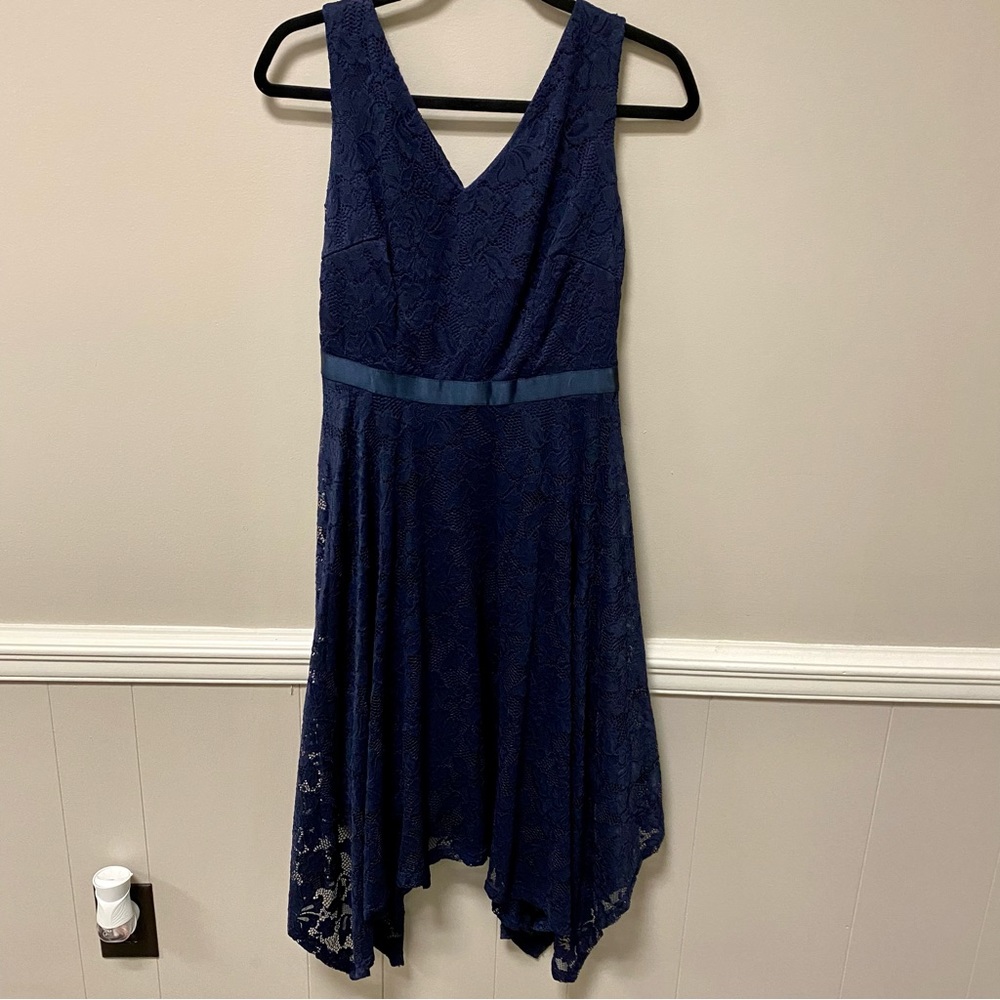 Modecrush Sz M Dark Blue Lace Dress 👗 NWT Sleeveless